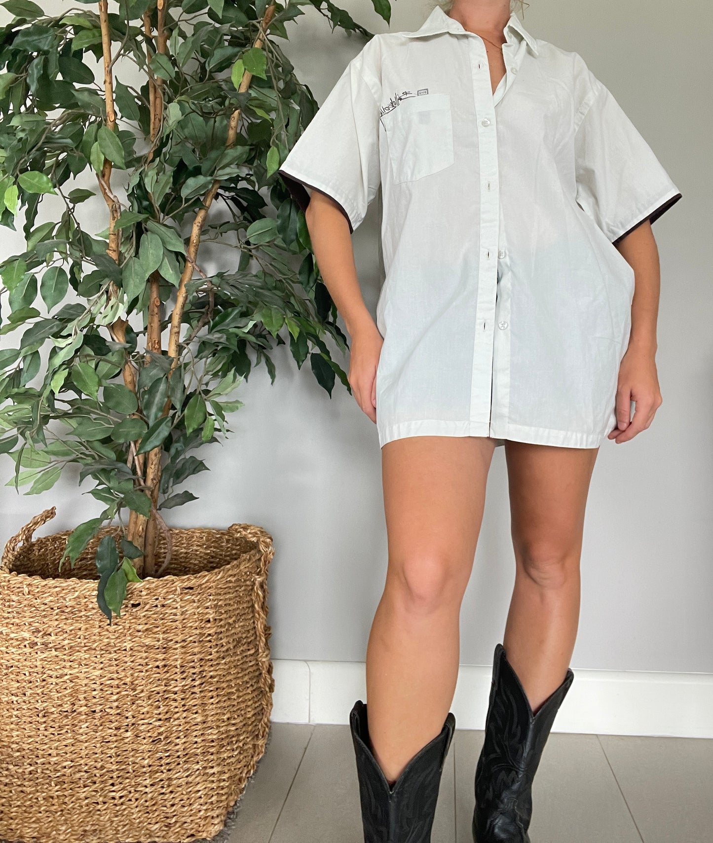 Vintage 90’s men’s/unisex billabong button up tee