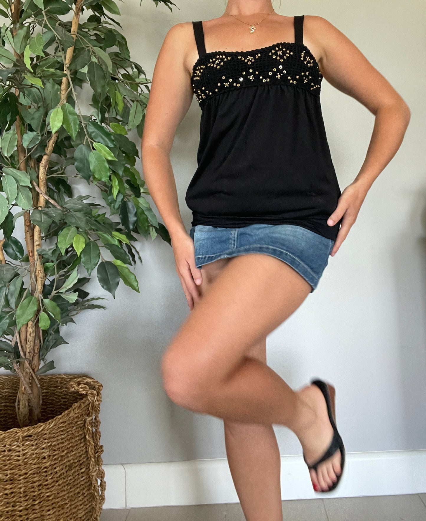 00’s miss cherry crochet bust tanktop