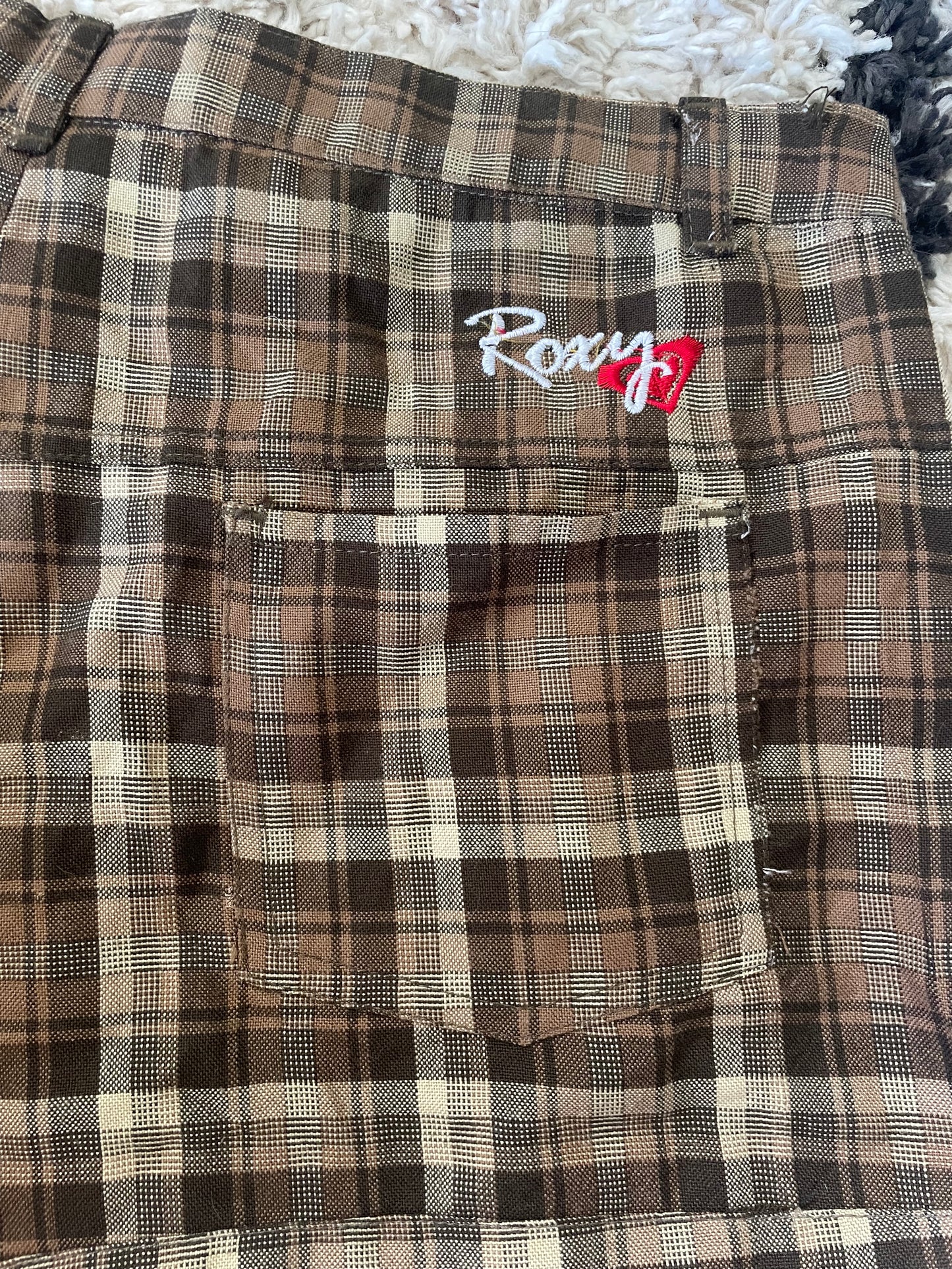 00s brown plaid mid/low rise “Roxy” shorts