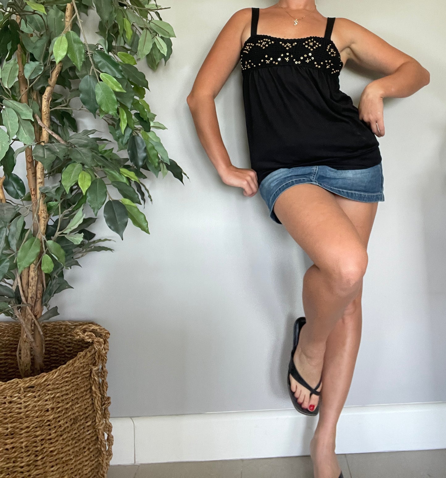 00’s miss cherry crochet bust tanktop