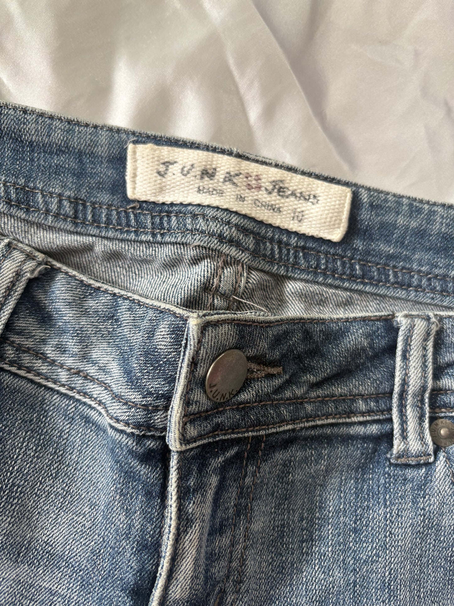 00’s low rise junk jeans