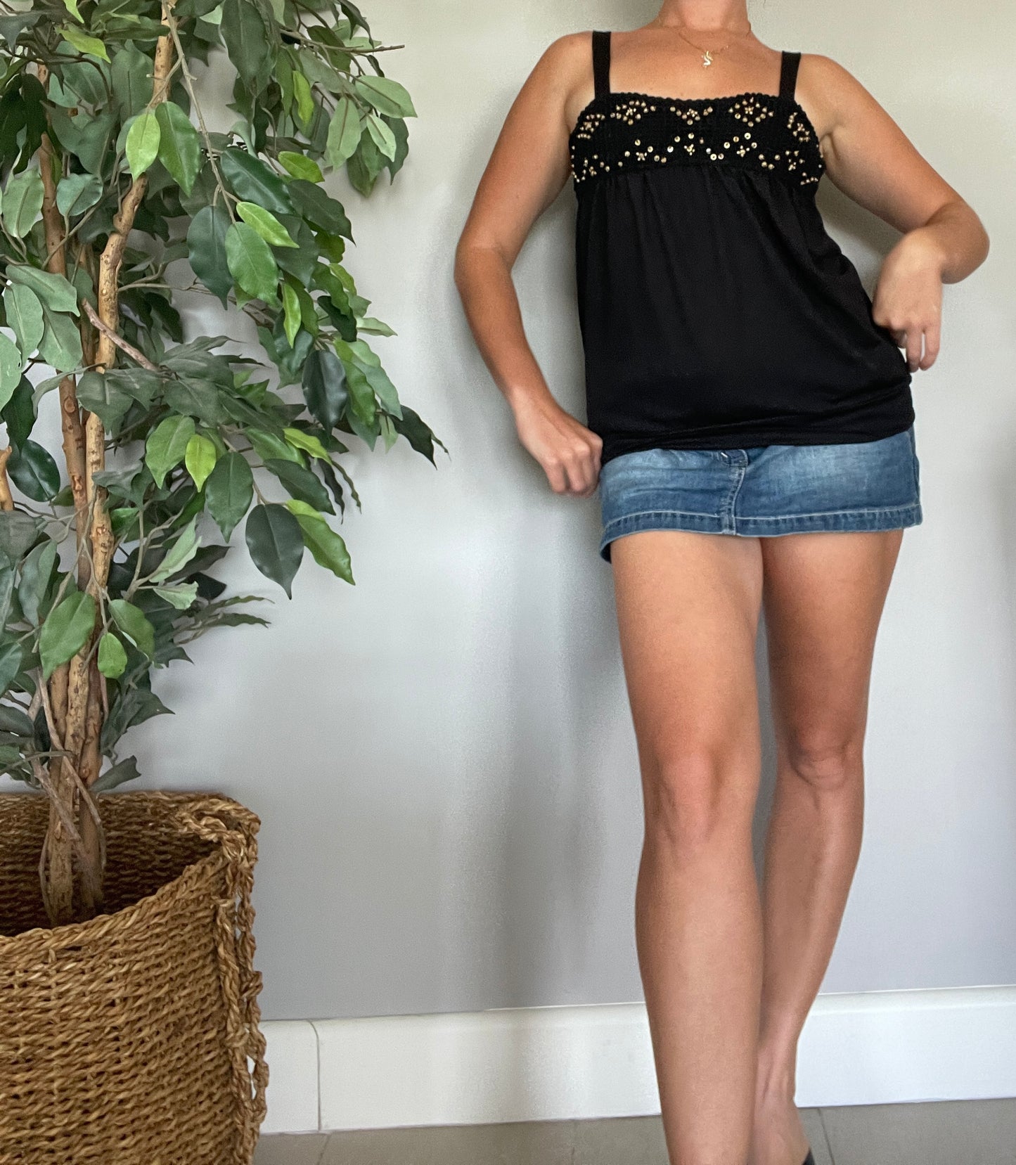 00’s miss cherry crochet bust tanktop