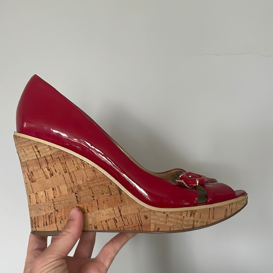 Hottest 00’s Guess red wedge heels