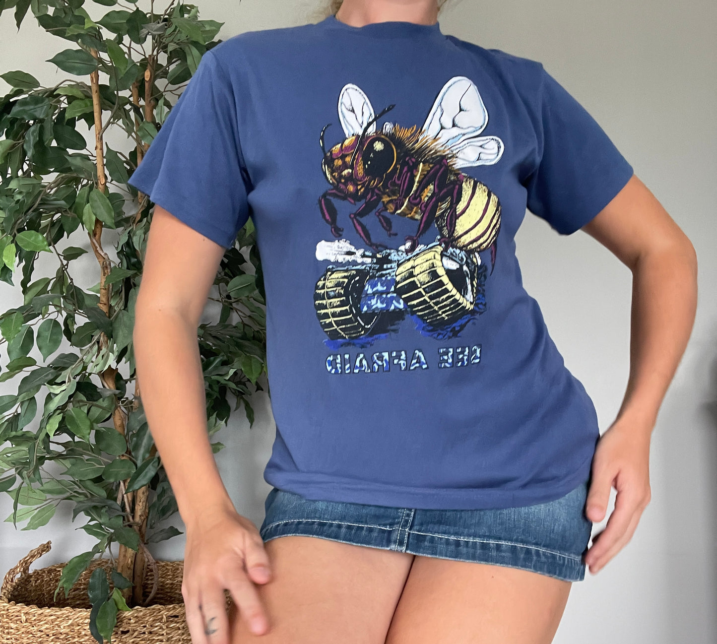 90’s “Bee Afraid” tshirt