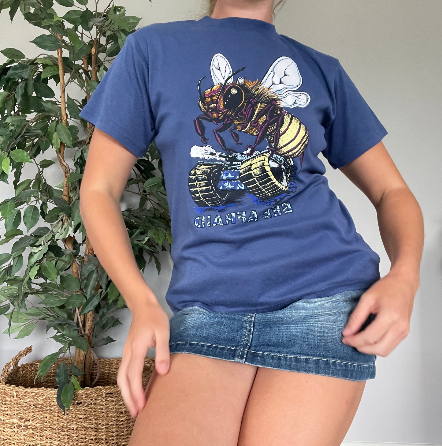 90’s “Bee Afraid” tshirt