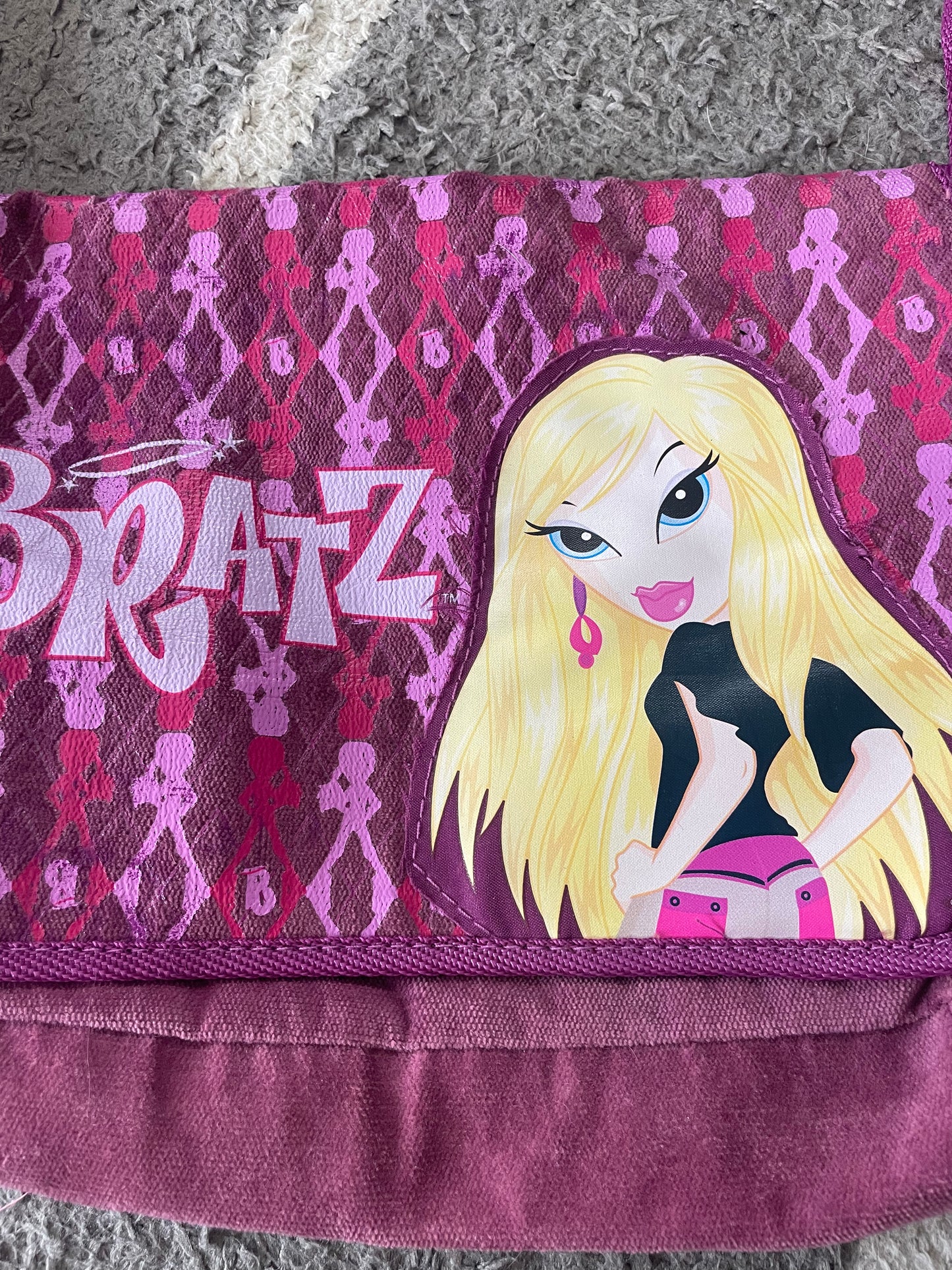 00’s Bratz satchel cross body bag