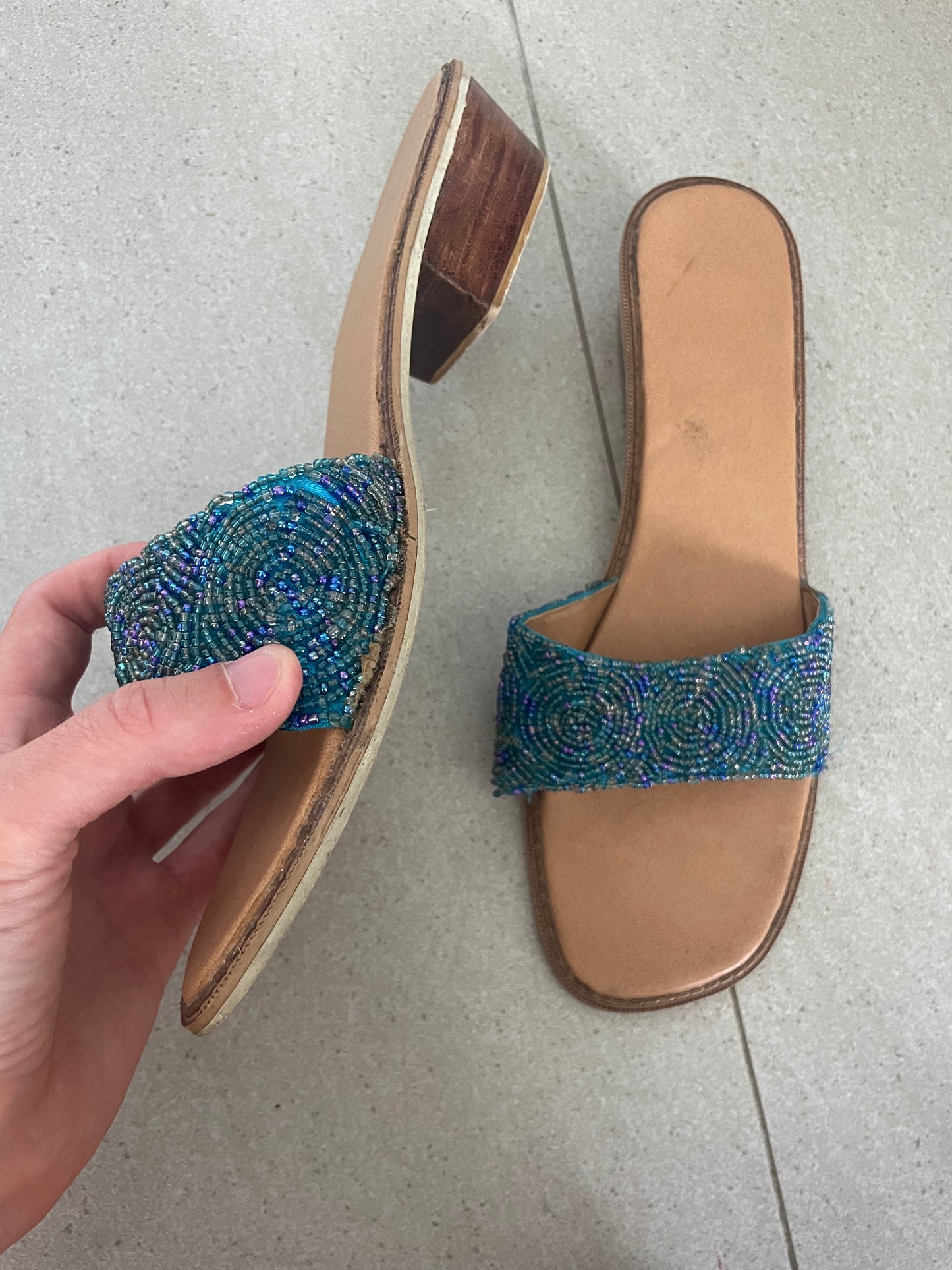 00’s beaded block heel sandals/slides